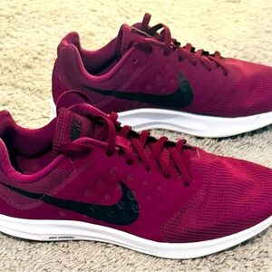 Nike Womens Downshifter 7